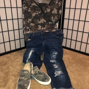 Capri outfit including shoes